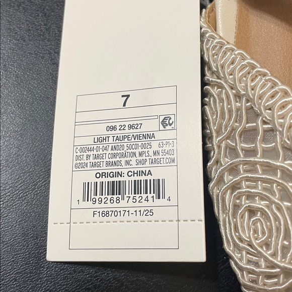 a new day Vienna Cream Lace Pointed Toe Slingback Flats NEW w TAGS no box Sz.7 - Picture 7 of 9